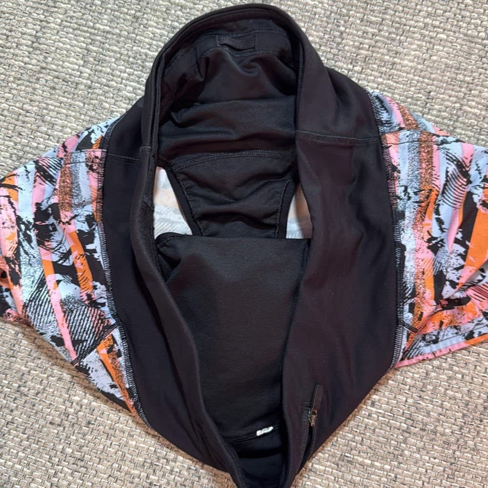 Lululemon‎ Speed Up Inversion Multi/Black sz6 - Picture 4 of 4